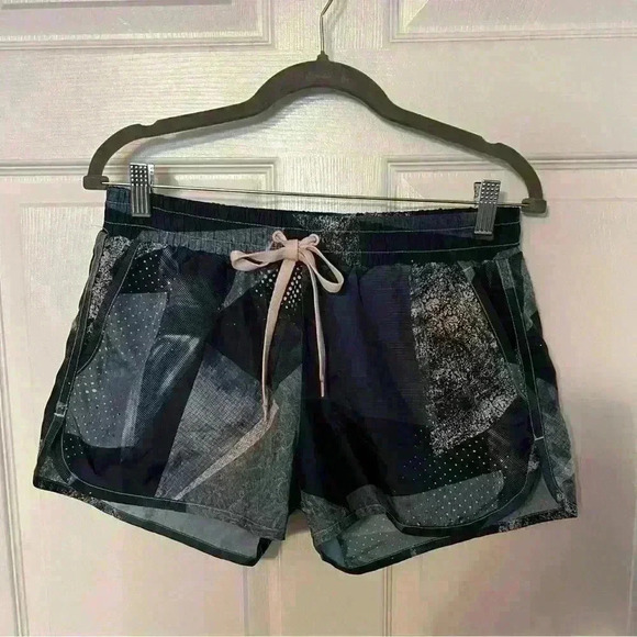 ZYIA Radical Bomber Shorts - Large - Picture 2 of 4